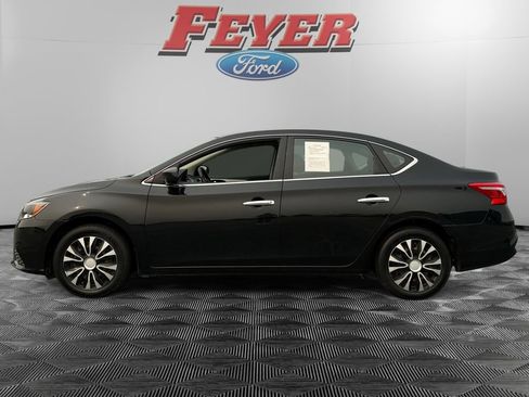Used 2018 Nissan Sentra S FWD image 2