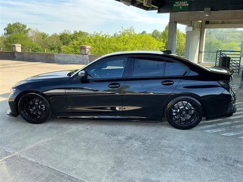 Used 2019 BMW 330i Sedan image 2