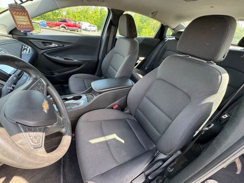 Used 2017 Chevrolet Malibu LS FWD image 9