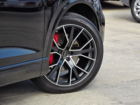 Used 2023 Audi Q8 Premium Plus image 14