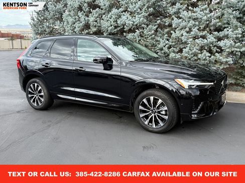 Used 2025 Volvo XC60 B5 Plus image 12