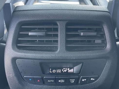 Used 2021 Honda Pilot Special Edition image 12