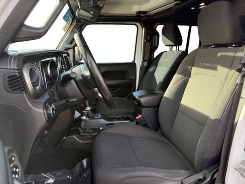 Used 2020 Jeep Wrangler Unlimited Sahara image 10