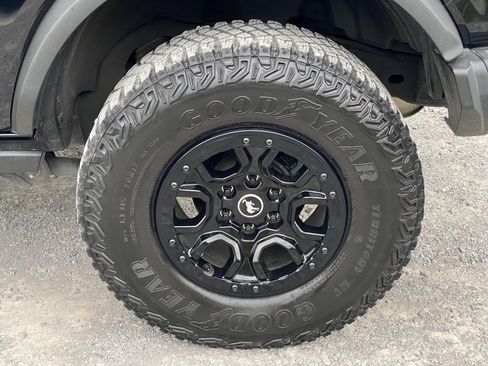 Used 2022 Ford Bronco Badlands AWD/4WD image 9