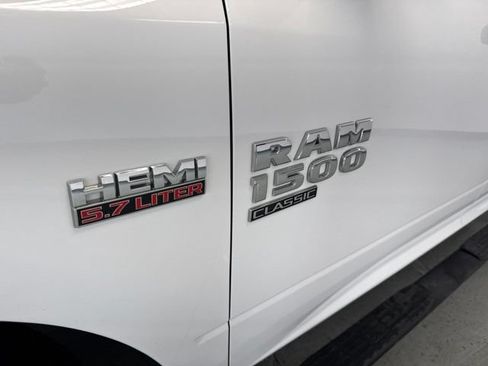 Used 2022 RAM 1500 Classic SLT w/ Protection Group AWD/4WD image 7