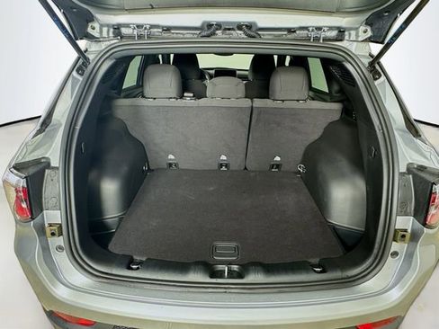 Used 2023 Jeep Compass Sport image 28