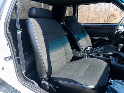 Used 1987 Ford Mustang LX image 40