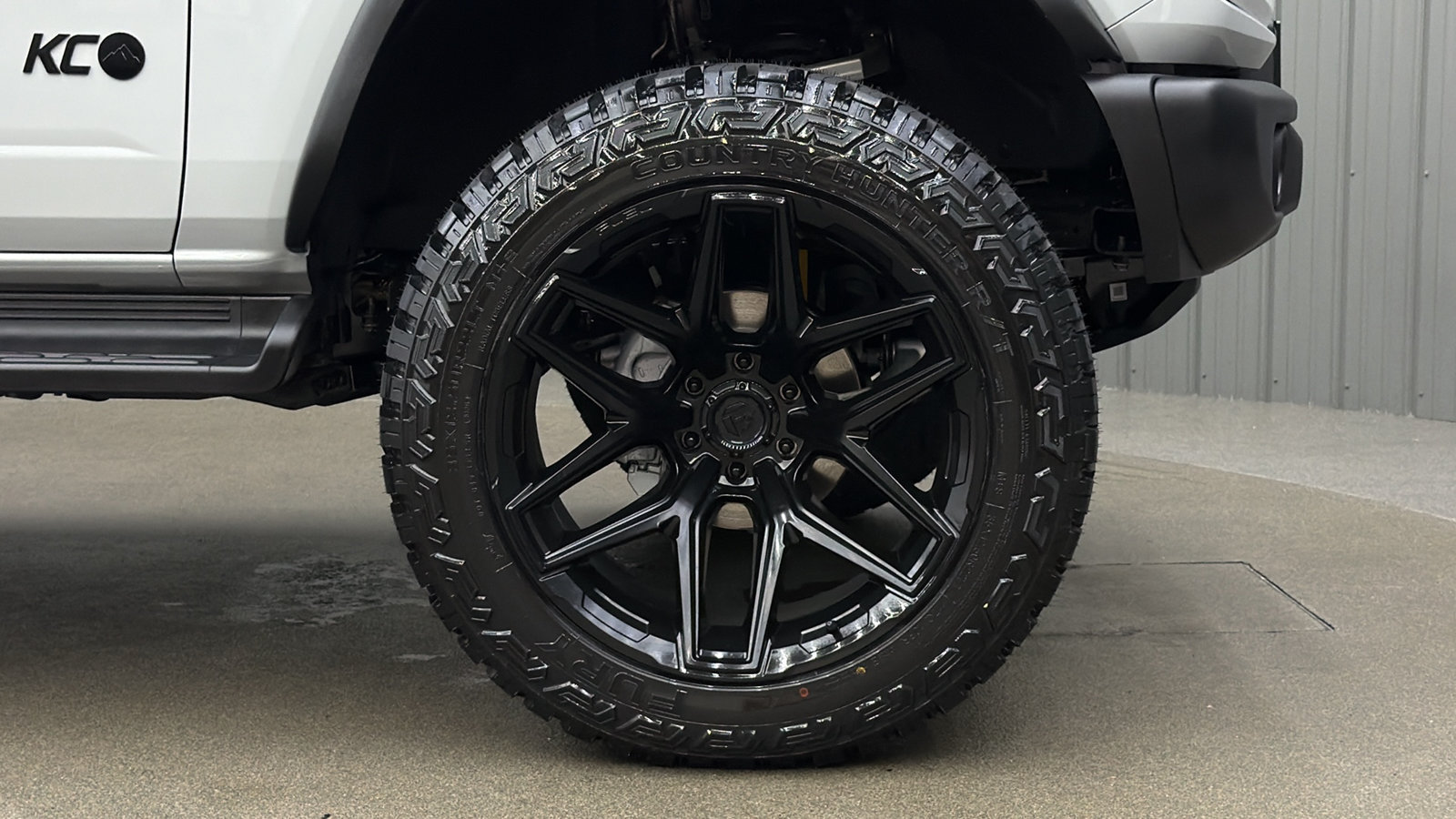Used 2026 Ford Bronco Heritage Edition AWD/4WD image 9