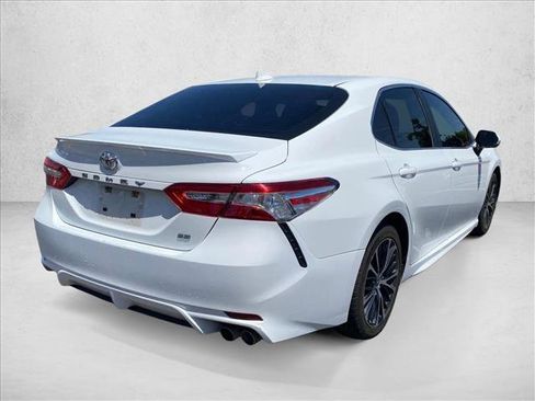 Used 2020 Toyota Camry SE w/ Audio Package FWD image 5