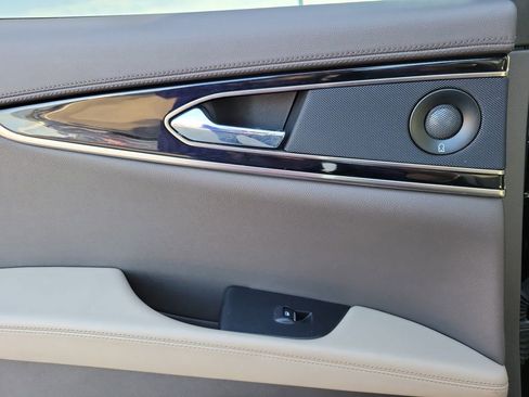 Certified 2023 Lincoln Nautilus Reserve w/ Equipment Group 201A image 14