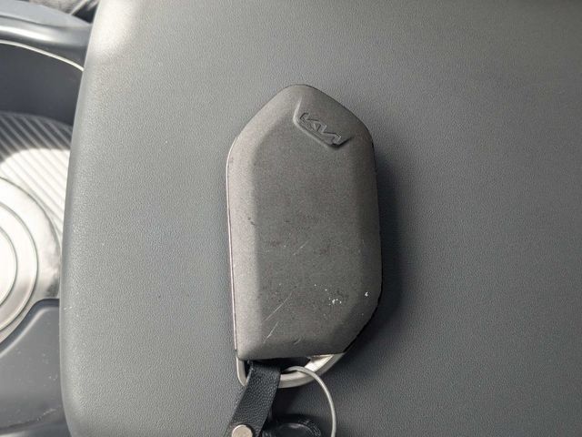 Used 2025 Kia K4 EX FWD image 31