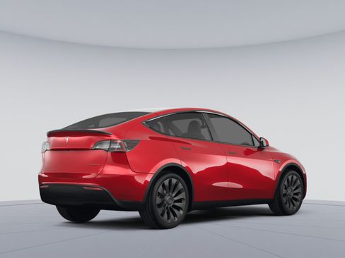 Used 2024 Tesla Model Y Performance AWD/4WD image 3