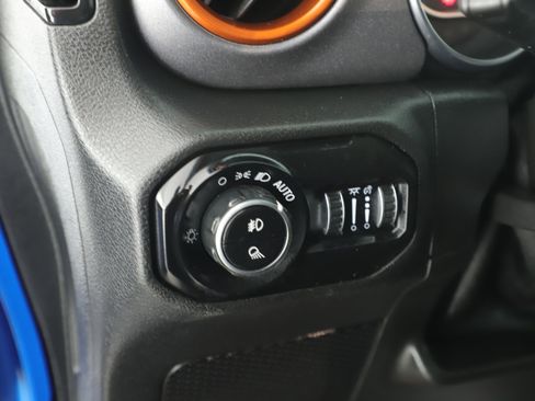 Certified 2021 Jeep Gladiator Mojave image 10