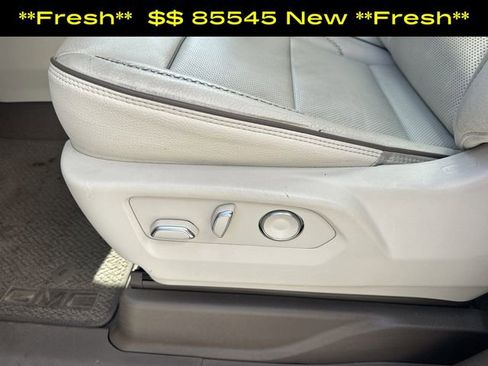 Used 2022 GMC Yukon Denali w/ Denali Ultimate Package AWD/4WD image 24