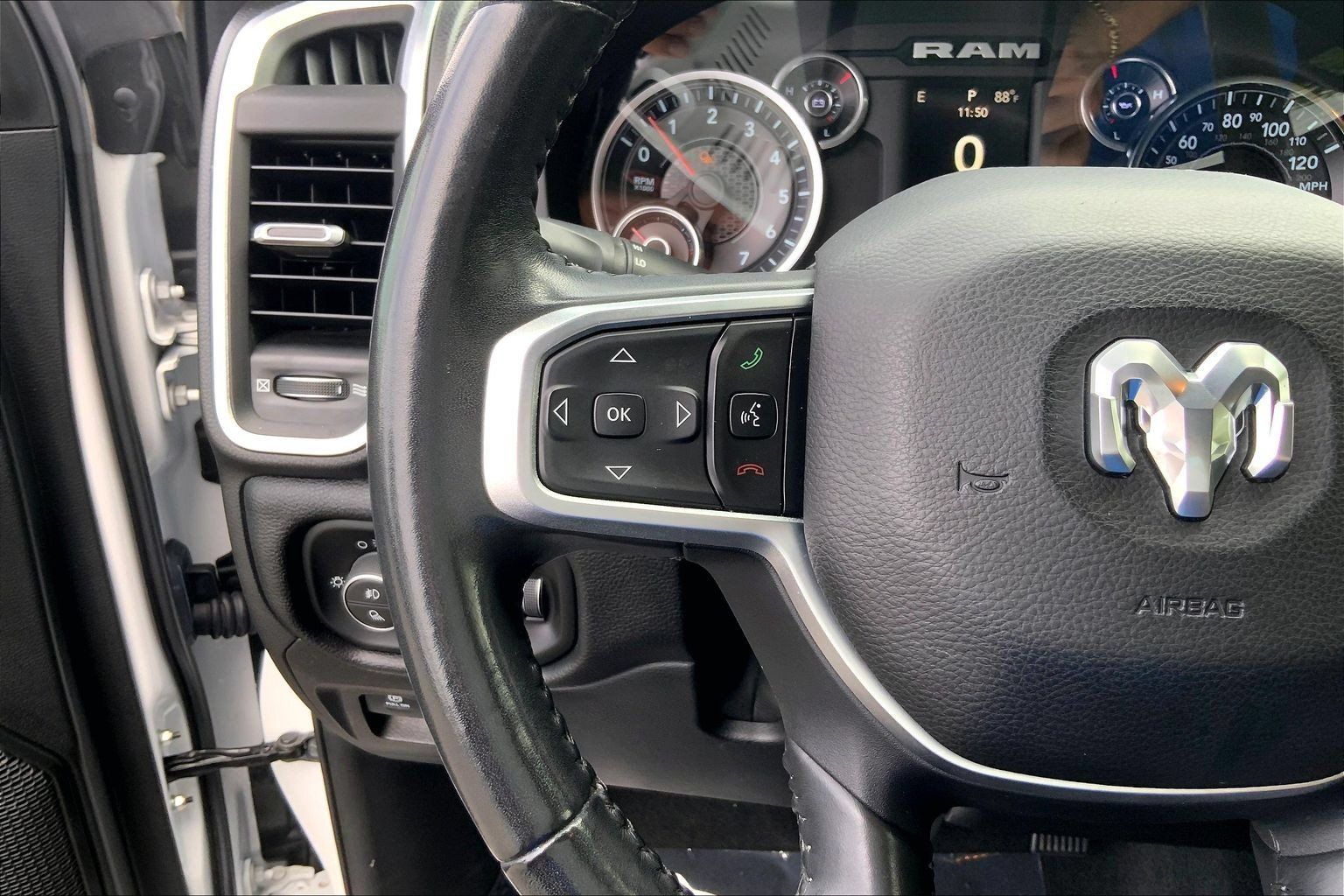 Used 2019 RAM 1500 Big Horn AWD/4WD image 22
