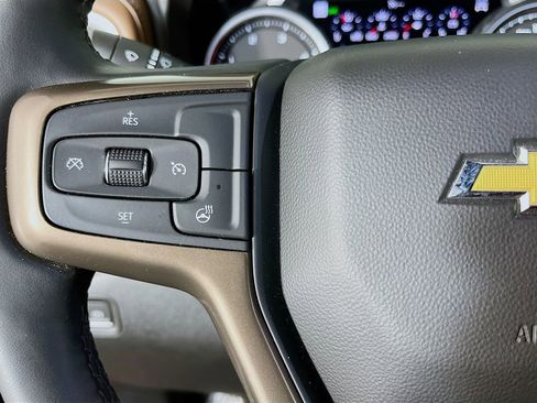 Used 2023 Chevrolet Silverado 2500 High Country AWD/4WD image 15