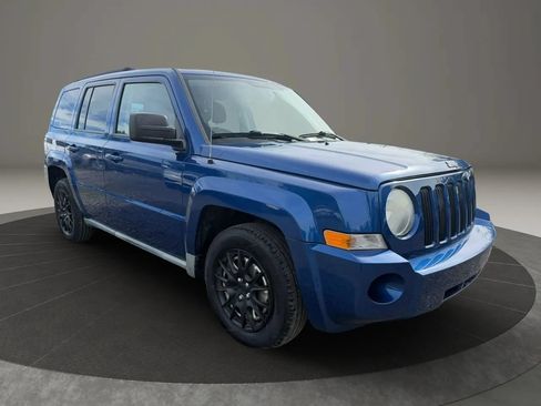 Used 2010 Jeep Patriot Sport AWD/4WD image 6