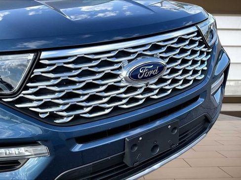 Used 2020 Ford Explorer Platinum w/ Premium Technology Package AWD/4WD image 28