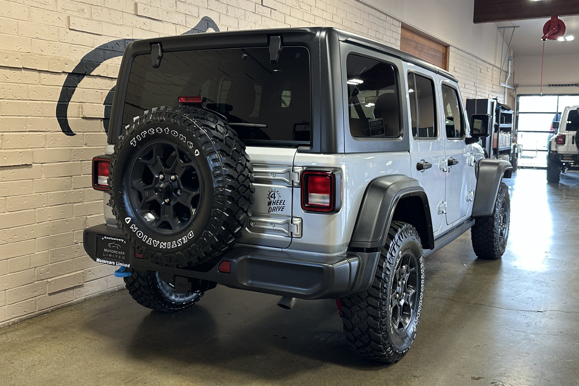 Used 2023 Jeep Wrangler Unlimited AWD/4WD image 5