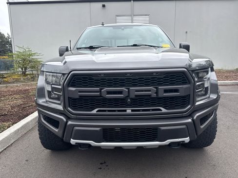 Used 2019 Ford F150 Raptor w/ Equipment Group 802A Luxury image 2
