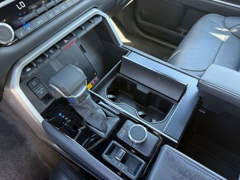 Used 2025 Toyota Tundra Platinum image 21