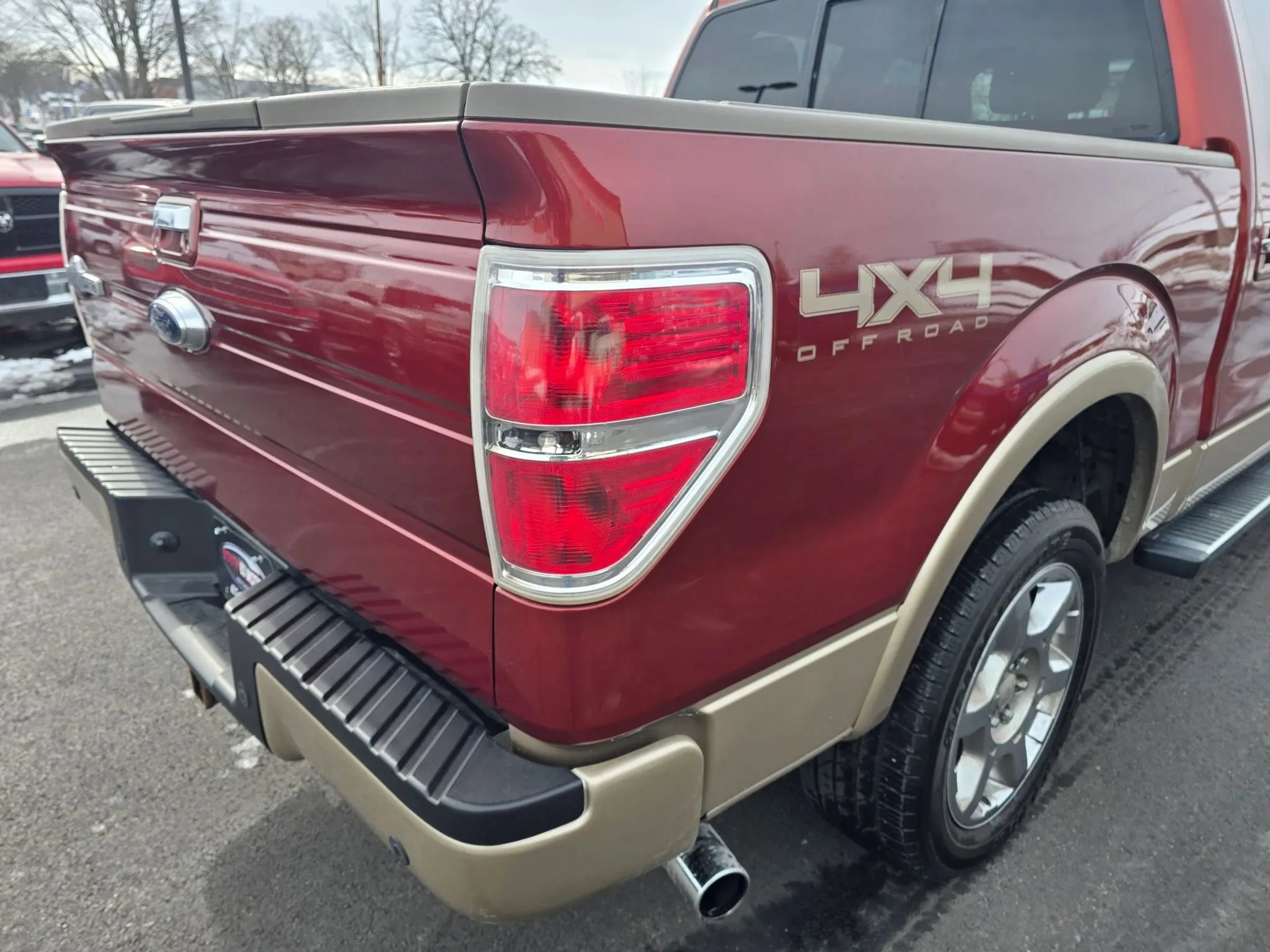 Used 2014 Ford F150 King Ranch w/ King Ranch Luxury Package AWD/4WD image 12