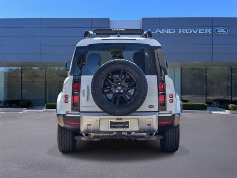 Used 2023 Land Rover Defender 110 S image 5