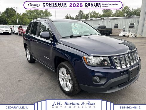 Used 2017 Jeep Compass Latitude AWD/4WD image 1