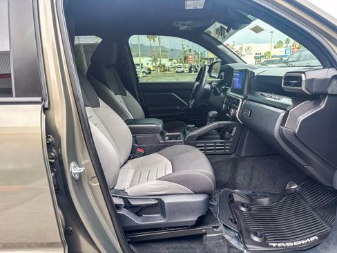 Certified 2025 Toyota Tacoma TRD Off-Road image 19