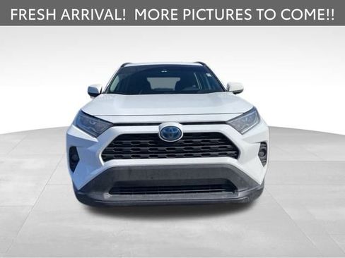 Certified 2021 Toyota RAV4 XLE w/ Convenience Package image 2