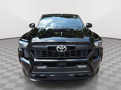 Used 2024 Toyota Tacoma TRD Sport w/ TRD Sport Upgrade Package RWD image 8