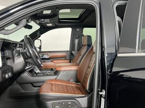 Used 2024 GMC Sierra 3500 Denali Ultimate image 20
