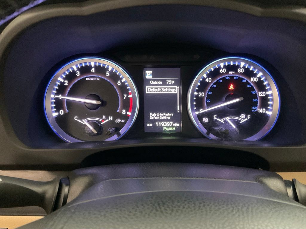 Used 2019 Toyota Highlander Limited AWD/4WD image 15