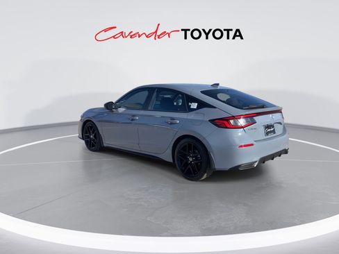 Used 2024 Honda Civic Sport image 6