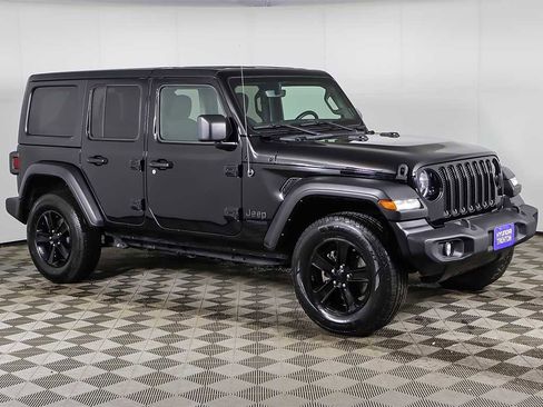 Used 2022 Jeep Wrangler Unlimited Sport image 2