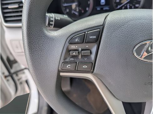 Used 2020 Hyundai Tucson Value FWD image 16