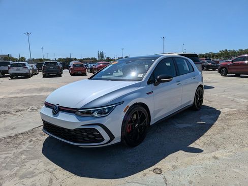 Used 2024 Volkswagen GTI SE FWD image 4