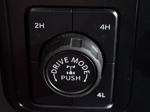 Used 2025 Ford F150 XLT w/ Equipment Group 301A Standard AWD/4WD image 30