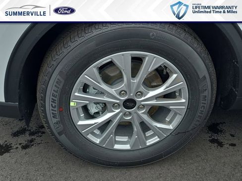 New 2026 Ford Escape Active FWD image 32