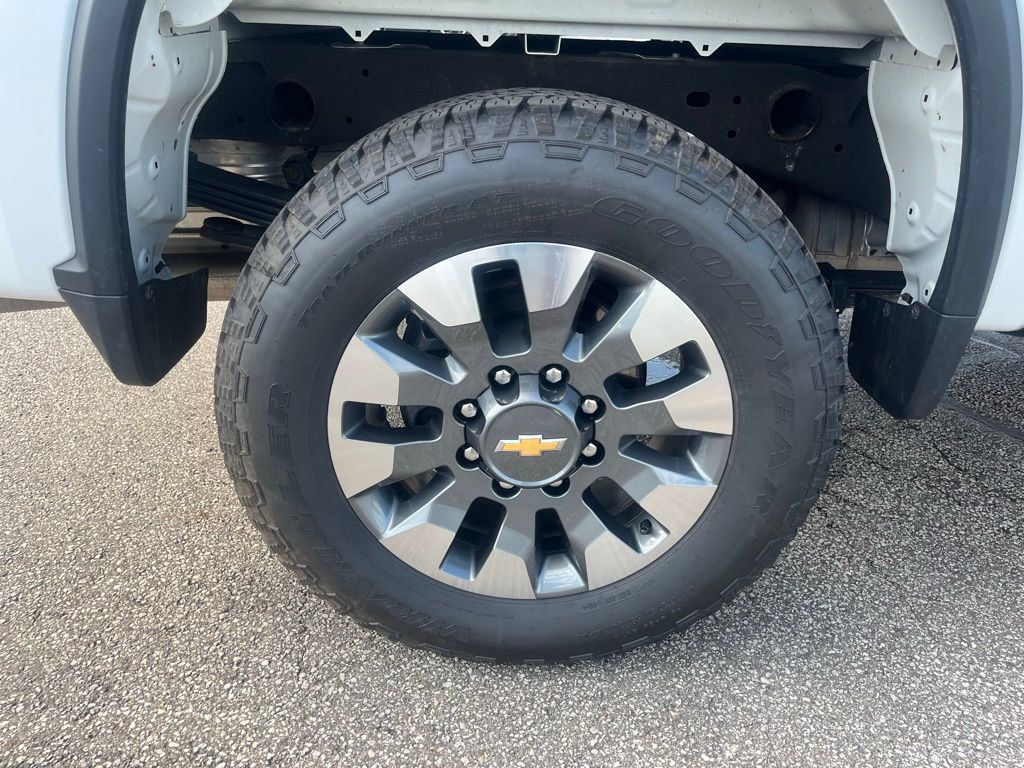 New 2025 Chevrolet Silverado 2500 Custom w/ Custom Convenience Package AWD/4WD image 32