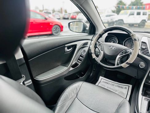 Used 2014 Hyundai Elantra Limited w/ Option Group 03 image 11