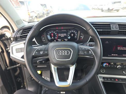 Used 2022 Audi Q3 2.0T Premium w/ Convenience Package image 13