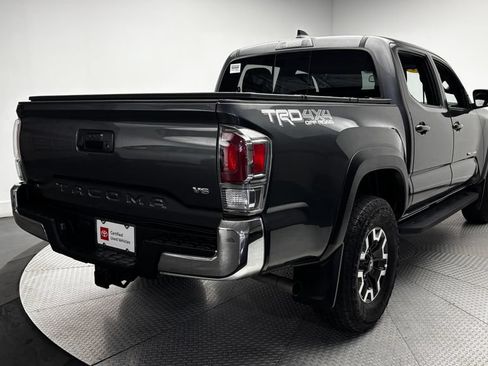 Used 2023 Toyota Tacoma TRD Off-Road AWD/4WD image 36