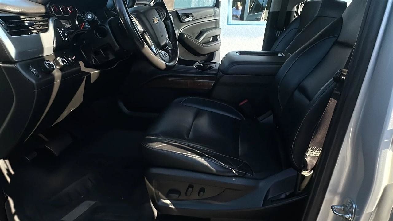 Used 2020 Chevrolet Suburban LT AWD/4WD image 21