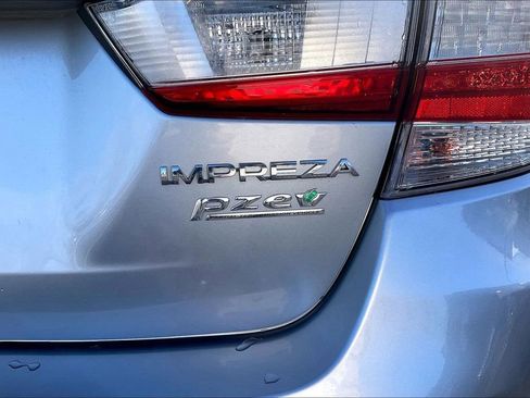 Used 2017 Subaru Impreza 2.0i image 9