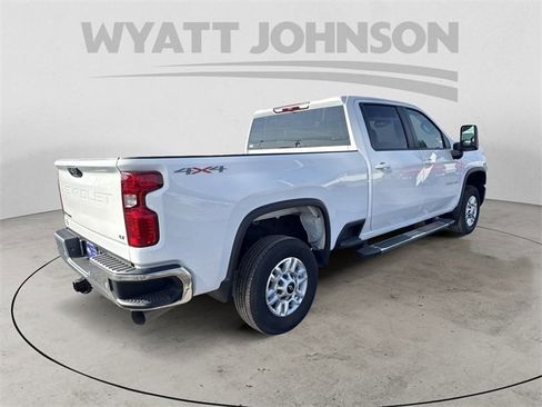 Used 2025 Chevrolet Silverado 2500 LT w/ Safety Package image 5