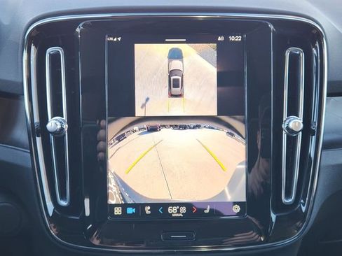 Used 2024 Volvo XC40 Recharge Plus w/ Protection Package Premier image 23