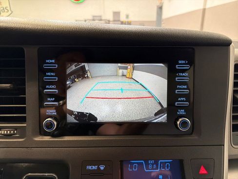 Used 2020 Toyota Sienna L image 20