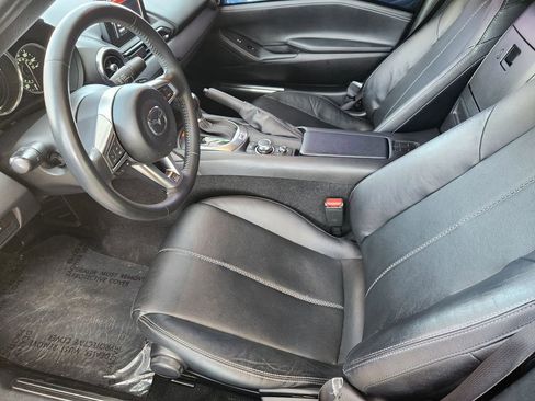 Used 2021 MAZDA MX-5 Miata RF Grand Touring image 12