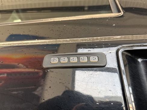 Used 2016 Ford F250 Lariat w/ Lariat Ultimate Package image 3